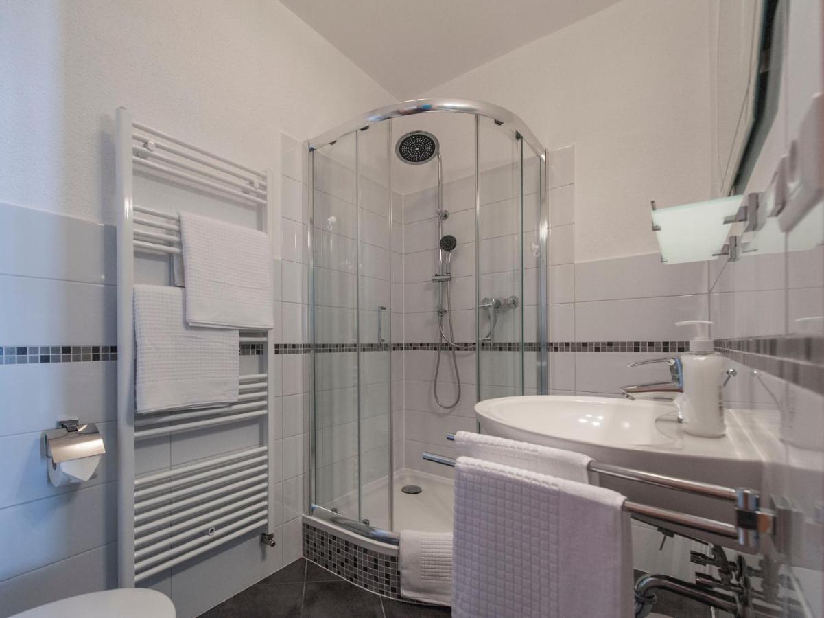 B&B Mediterran Nassau ナッサウ エクステリア 写真