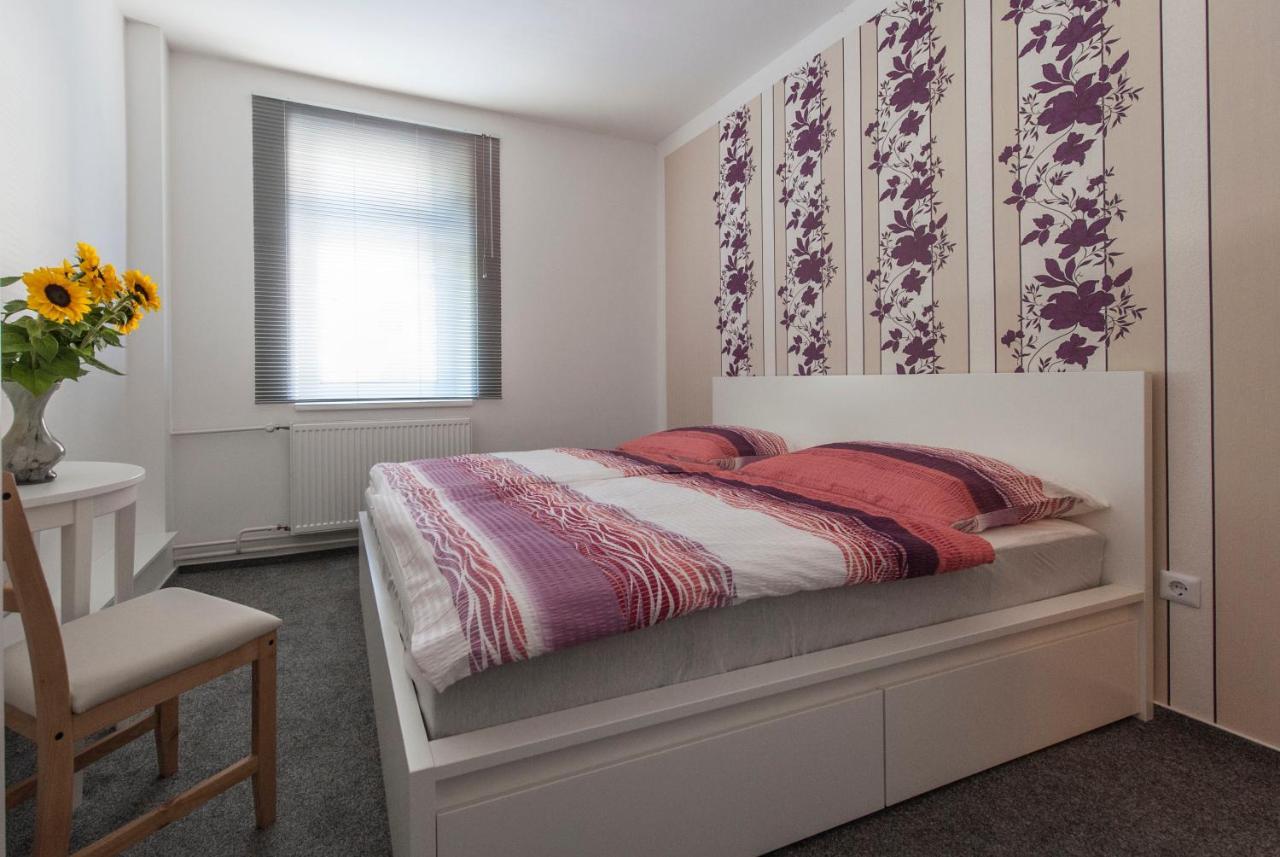 B&B Mediterran Nassau ナッサウ エクステリア 写真
